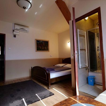 Hotel Nyilas Fogado Nyíregyháza Zewnętrze zdjęcie