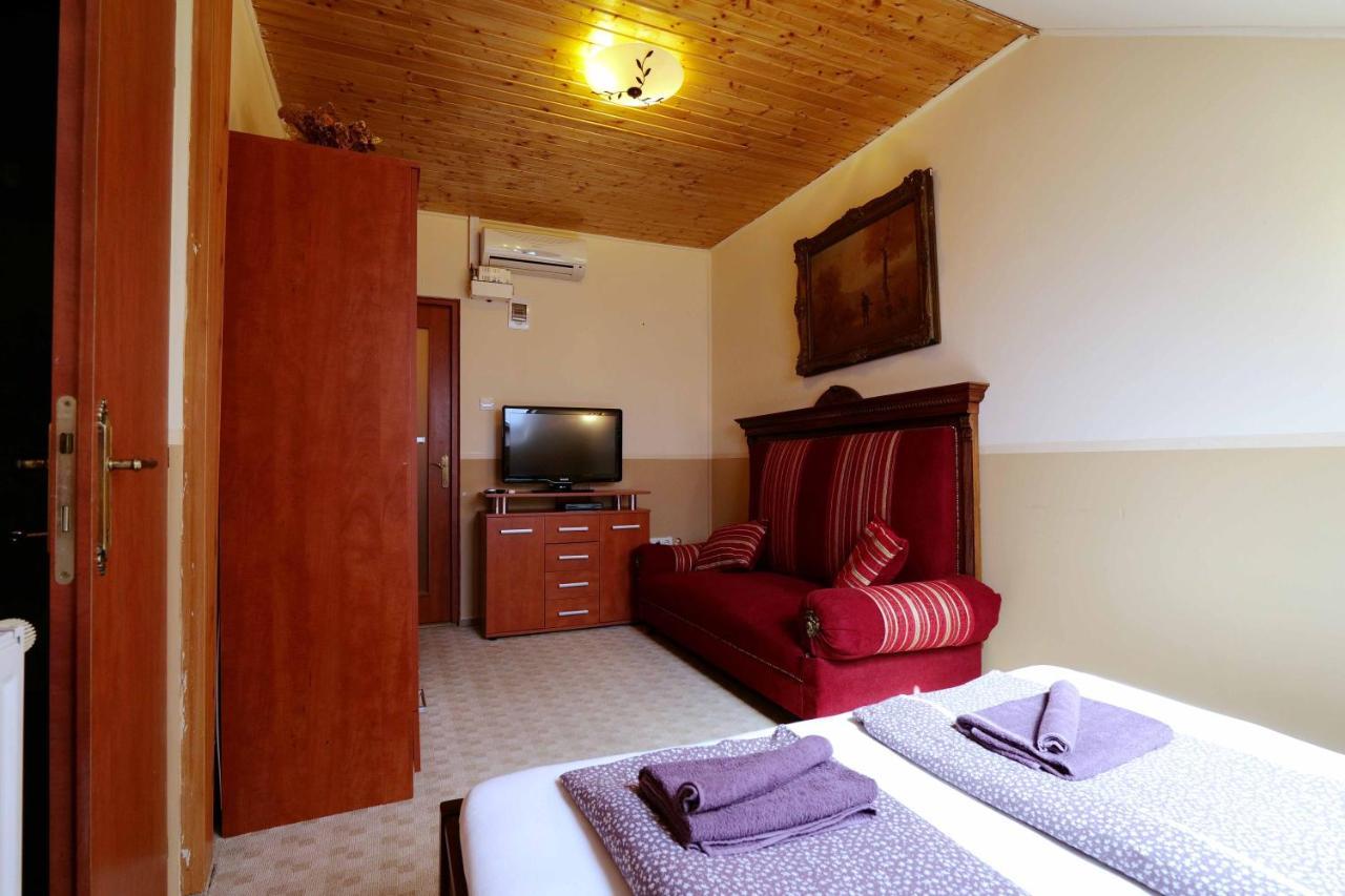 Hotel Nyilas Fogado Nyíregyháza Zewnętrze zdjęcie