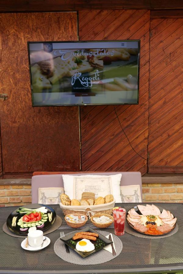 Hotel Nyilas Fogado Nyíregyháza Zewnętrze zdjęcie