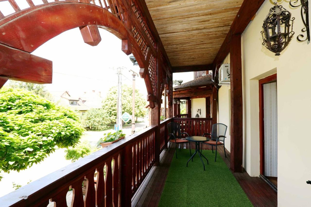 Hotel Nyilas Fogado Nyíregyháza Zewnętrze zdjęcie