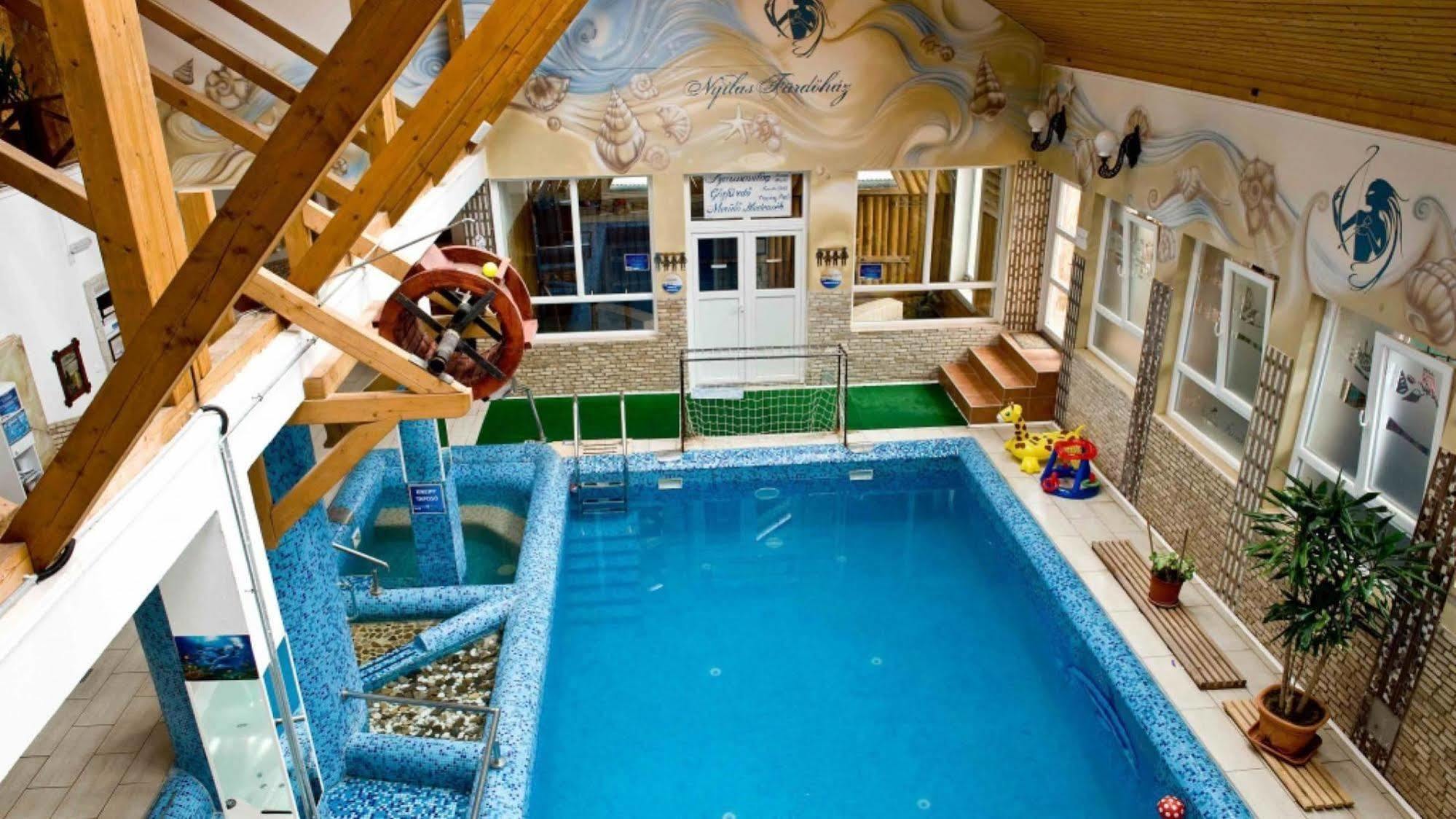 Hotel Nyilas Fogado Nyíregyháza Zewnętrze zdjęcie